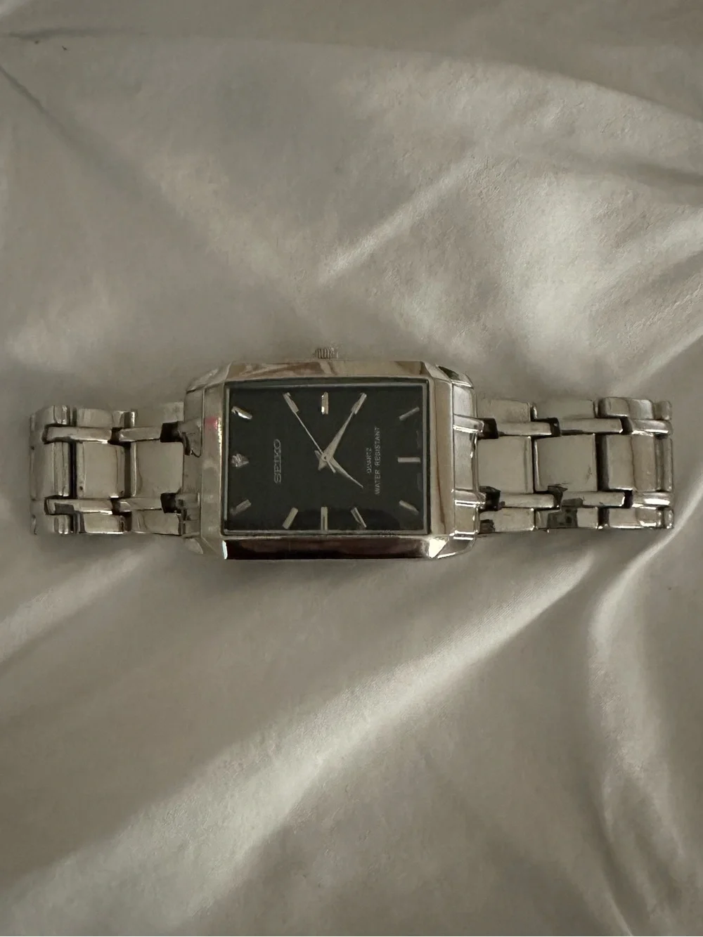 Seiko Silver Stainless Steel Watch with Black Dial - Picture 4 of 7